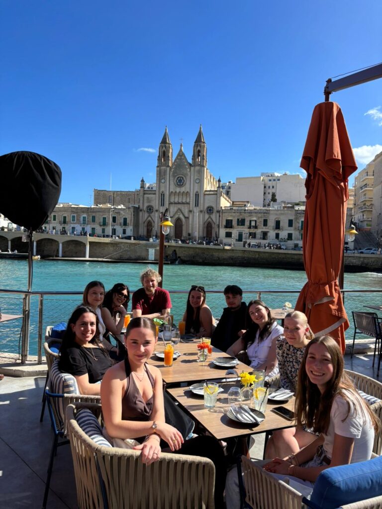 9beb93d7-7e5b-4bc3-b321-99c8fea55be7